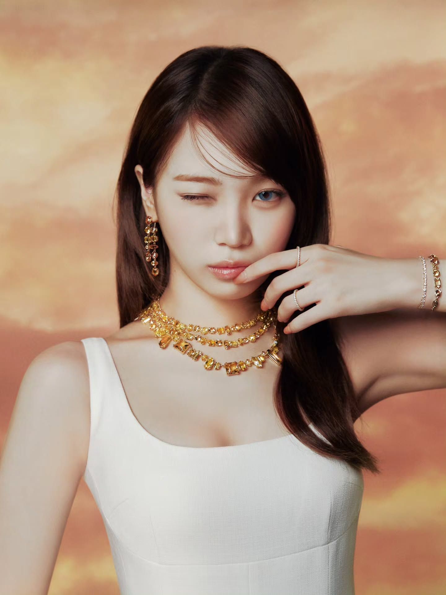 채원1018 - 고화질 K-POP 배경화면