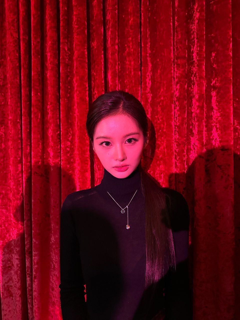 설윤1021 - 고화질 K-POP 배경화면