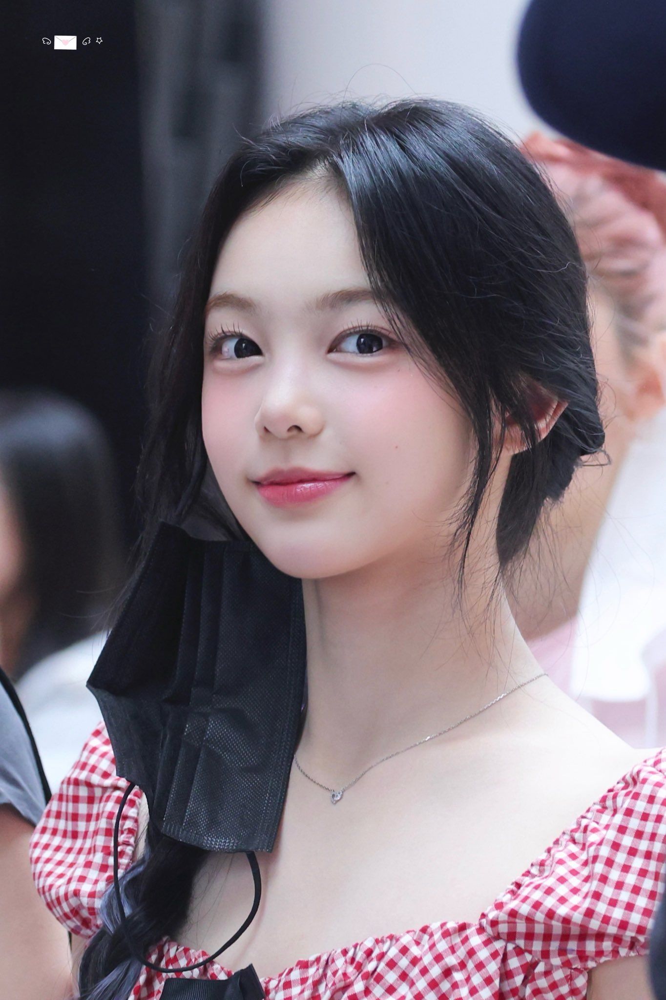 이안1021 - 고화질 K-POP 배경화면